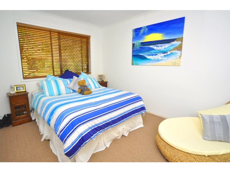 9/25 Ahern Street, Labrador QLD 4215