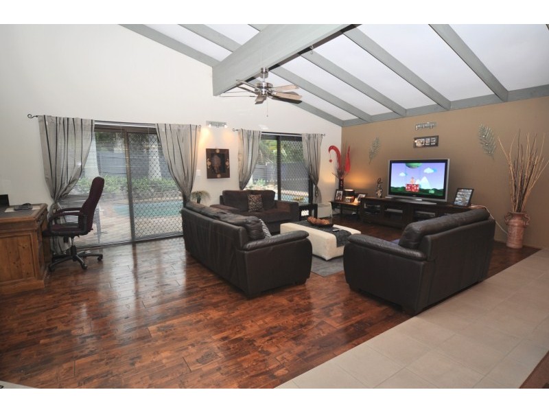 12 Milparinka Terrace, Ashmore QLD 4214