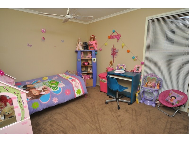 12 Milparinka Terrace, Ashmore QLD 4214