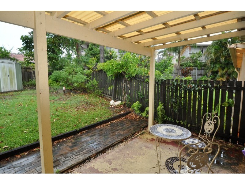2/5 Jupiter Close, Labrador QLD 4215