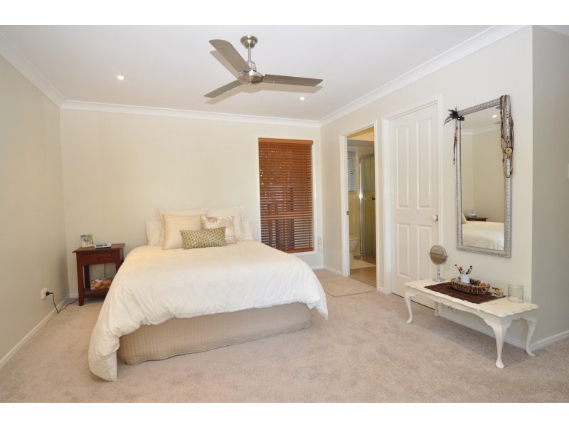 14 Bill Court, Parkwood QLD 4214