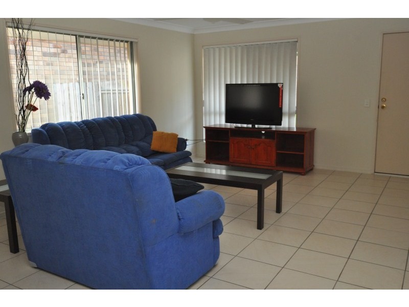 8 Colorado Circuit, Parkwood QLD 4214