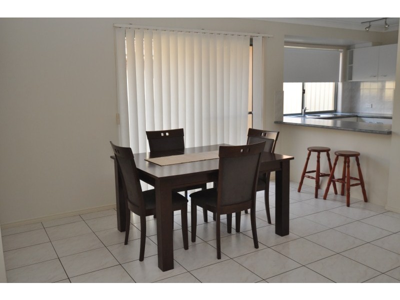 8 Colorado Circuit, Parkwood QLD 4214