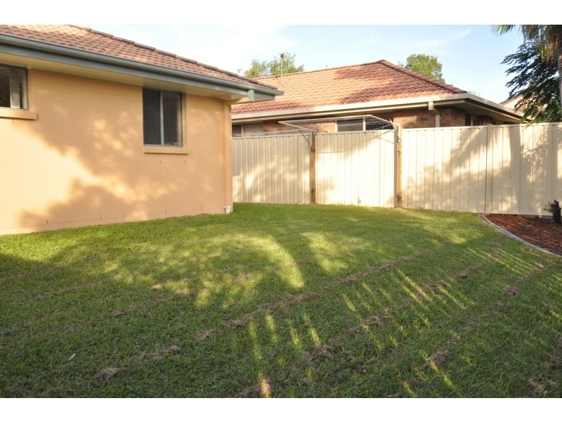 8 Colorado Circuit, Parkwood QLD 4214