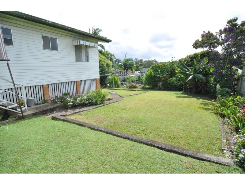 47 Deakin Avenue, Southport QLD 4215