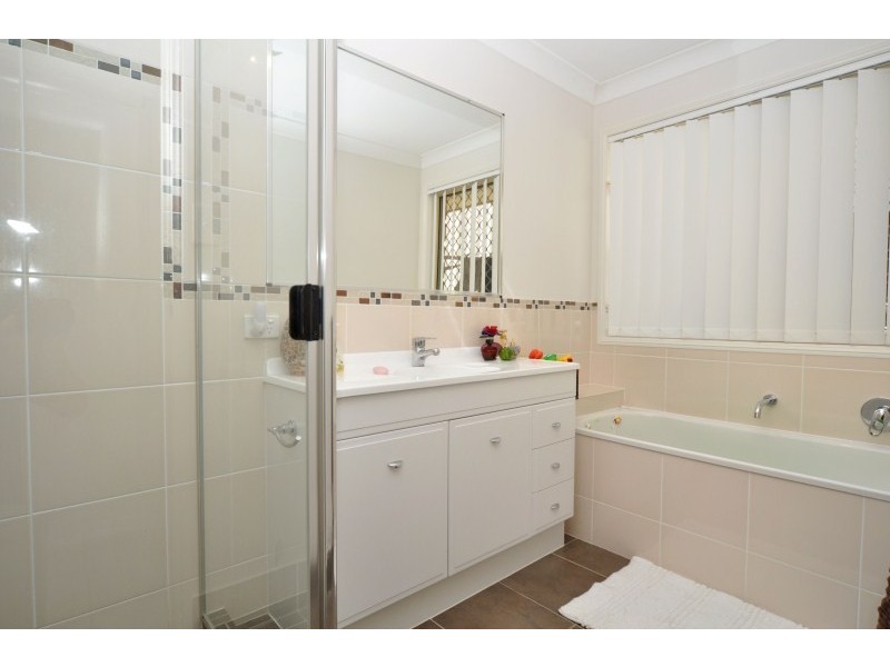 22 Silkwood Way, Molendinar QLD 4214