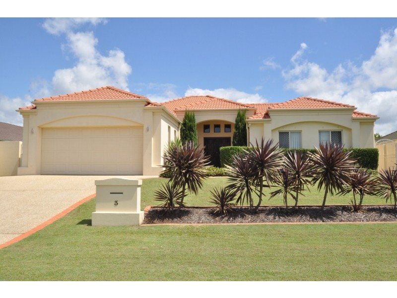 3 London Chase, Arundel QLD 4214