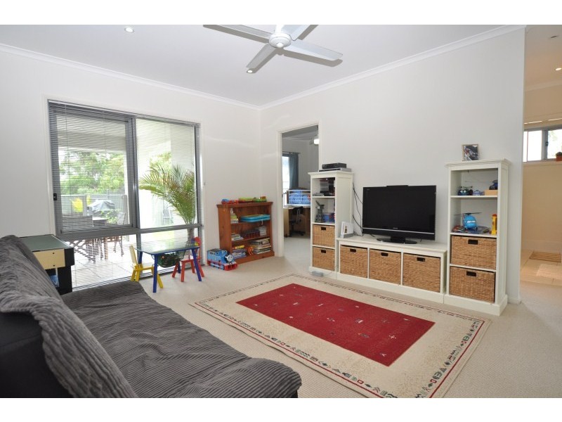 35 Casuarina Drive, Molendinar QLD 4214