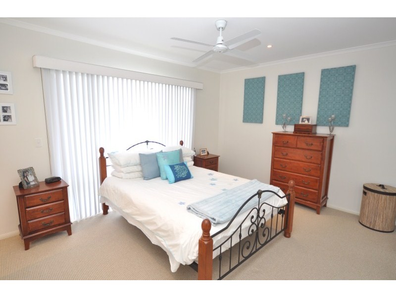 35 Casuarina Drive, Molendinar QLD 4214