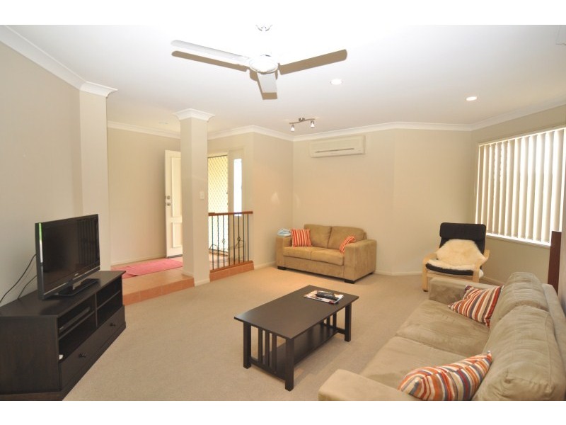 32 Gemini Circuit, Molendinar QLD 4214