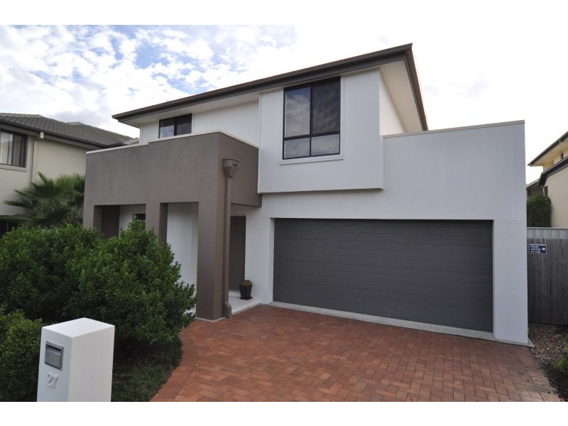 27 Casuarina Drive, Molendinar QLD 4214