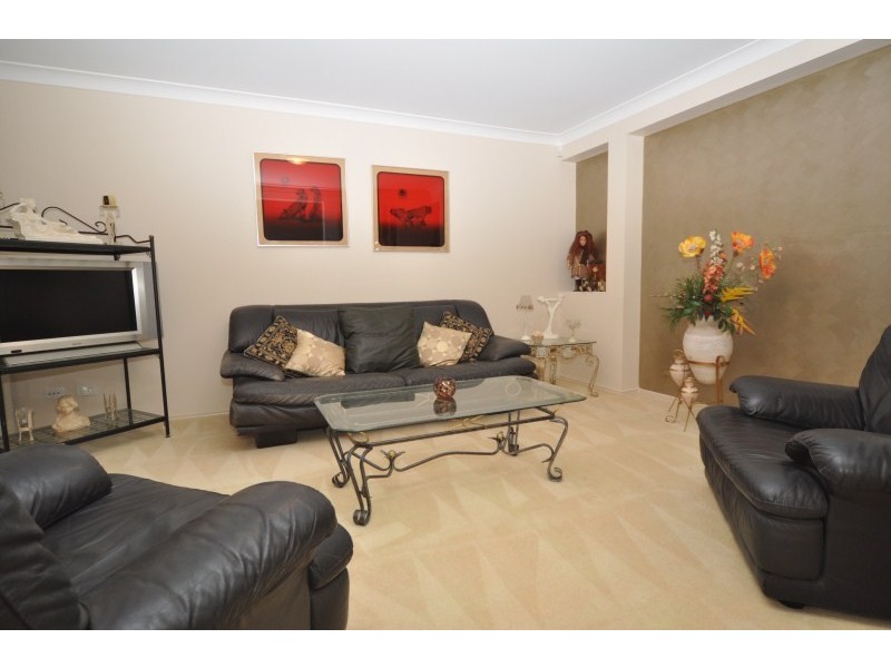 72 Crestwood Drive, Molendinar QLD 4214