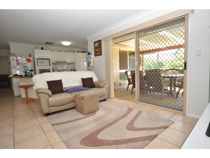 30 Rebbechi Court, Parkwood QLD 4214