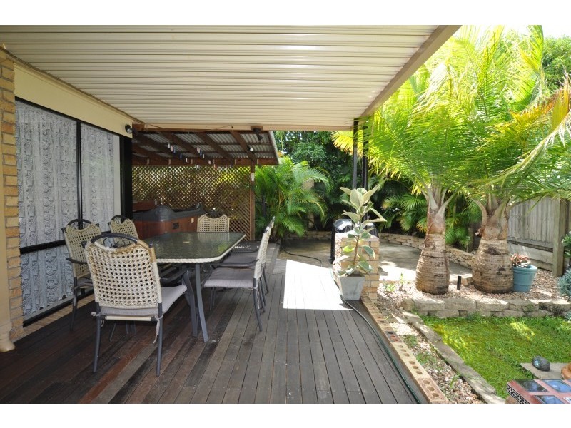 22 Dellwood Circuit, Molendinar QLD 4214
