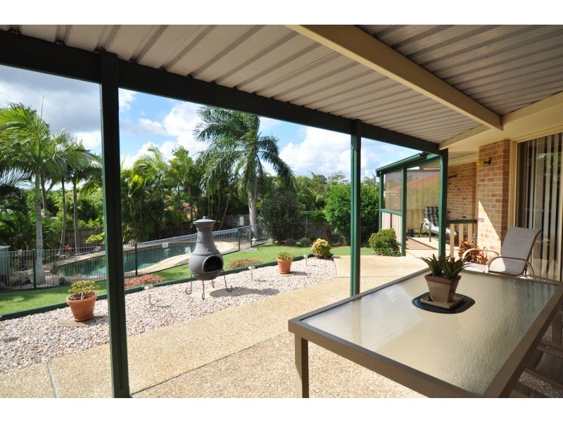 9 Suncrest Court, Parkwood QLD 4214