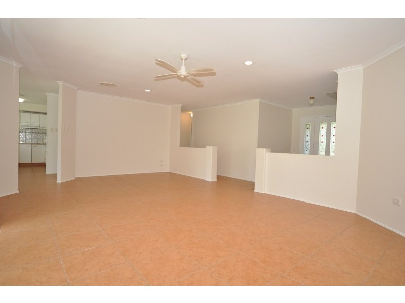 32 Daintree Drive, Parkwood QLD 4214