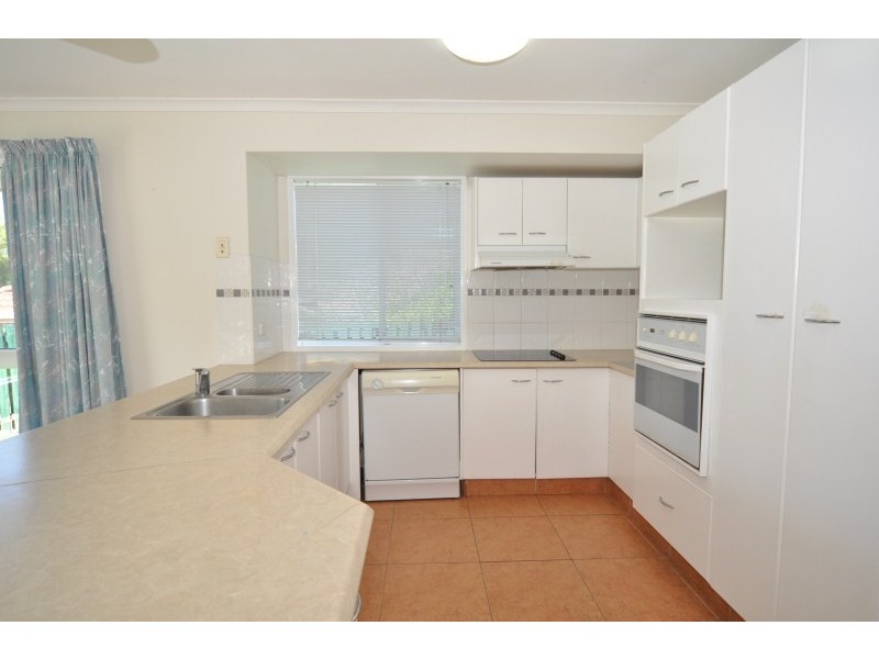 32 Daintree Drive, Parkwood QLD 4214