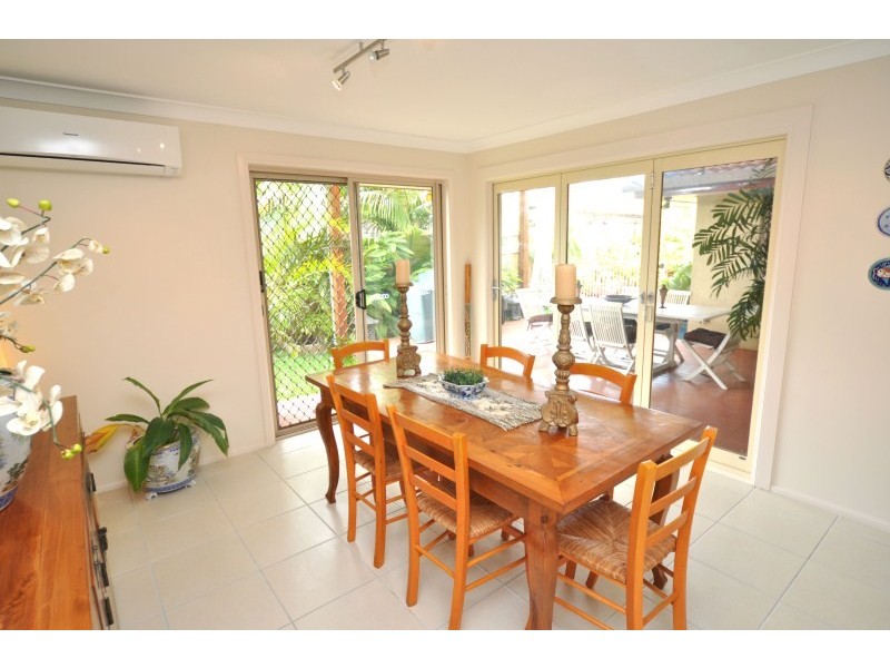 35 Inverness Way, Parkwood QLD 4214