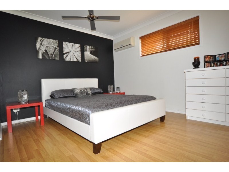 18 Alcott Court, Parkwood QLD 4214