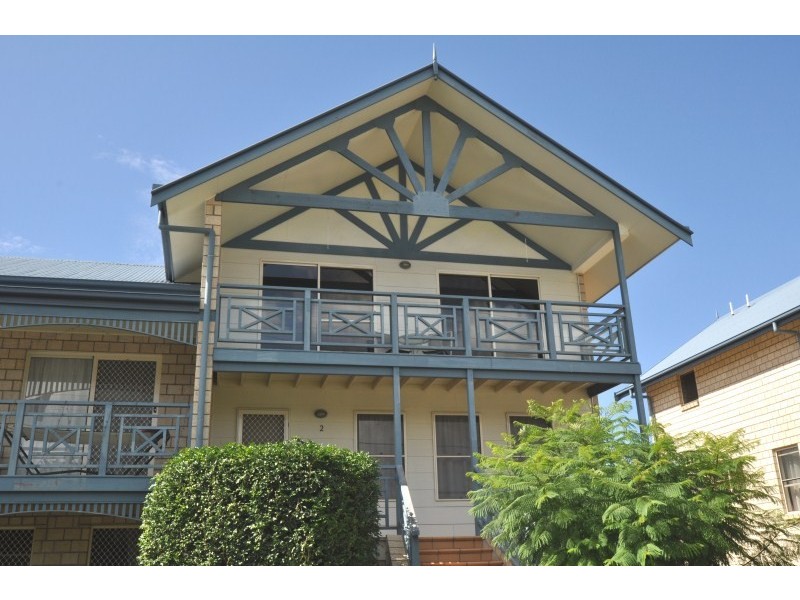 2/197 High Street, Southport QLD 4215