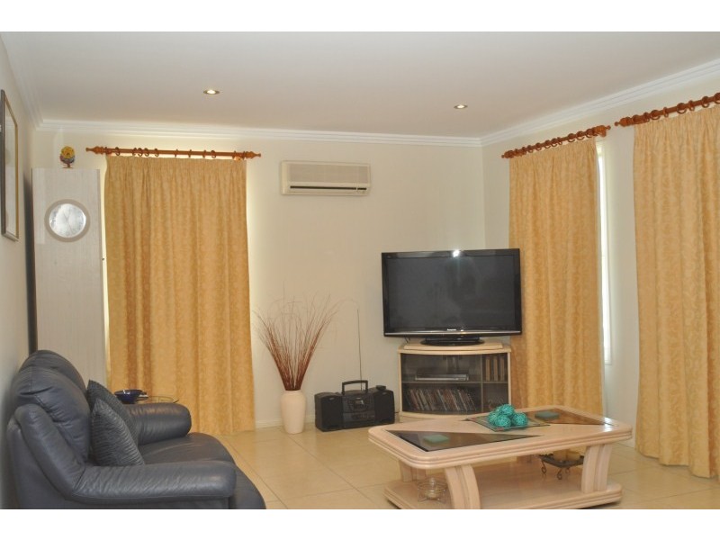 2/197 High Street, Southport QLD 4215