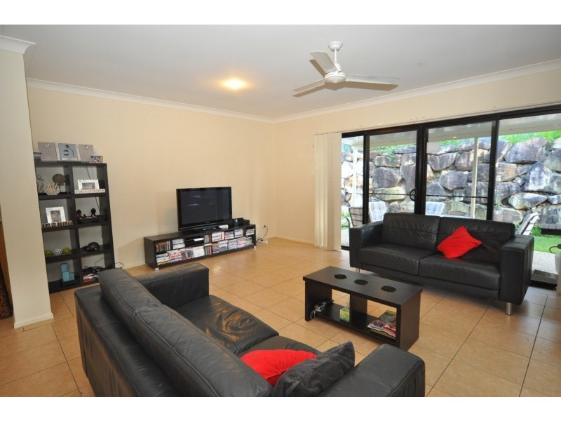 60 Coachwood Drive, Molendinar QLD 4214