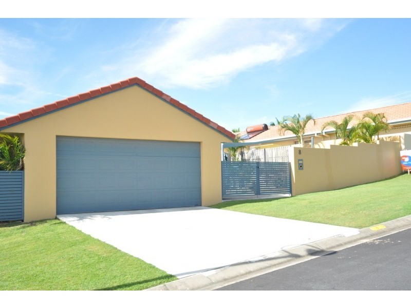 8 Daintree Drive, Parkwood QLD 4214