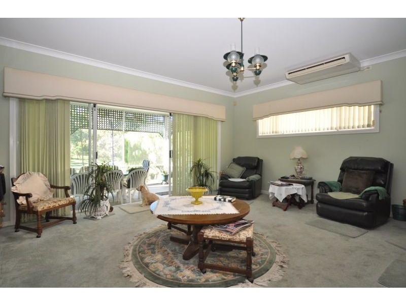 30 Canada Place, Arundel QLD 4214