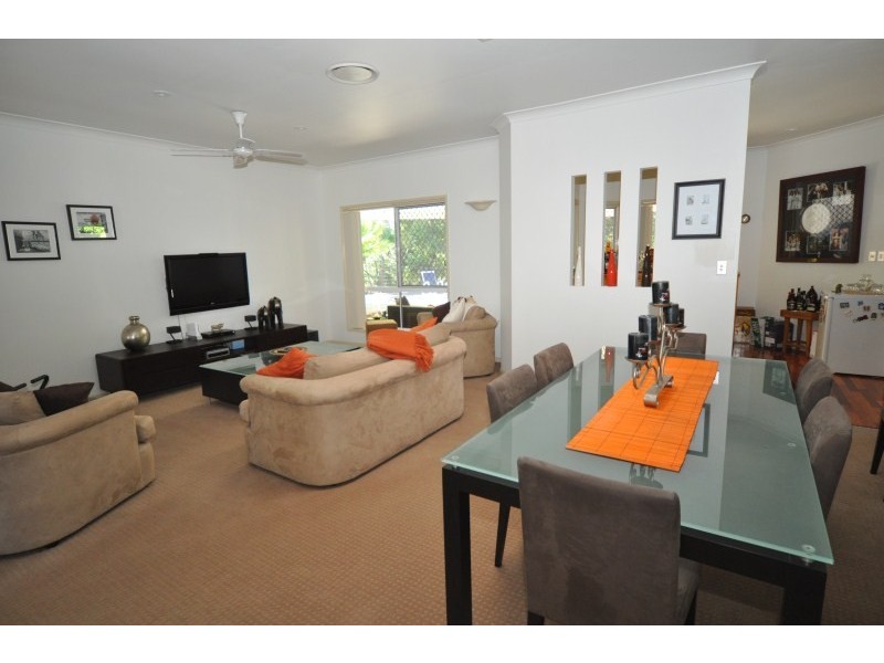 5 Hirono Court, Parkwood QLD 4214