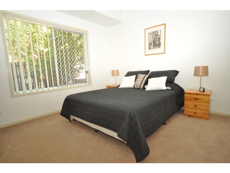 5 Hirono Court, Parkwood QLD 4214