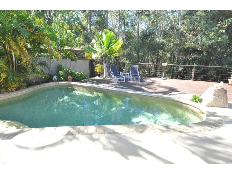 5 Hirono Court, Parkwood QLD 4214