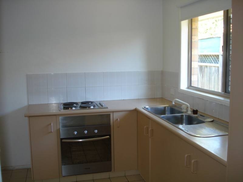 2-11 Riccarton Place, Labrador QLD 4215