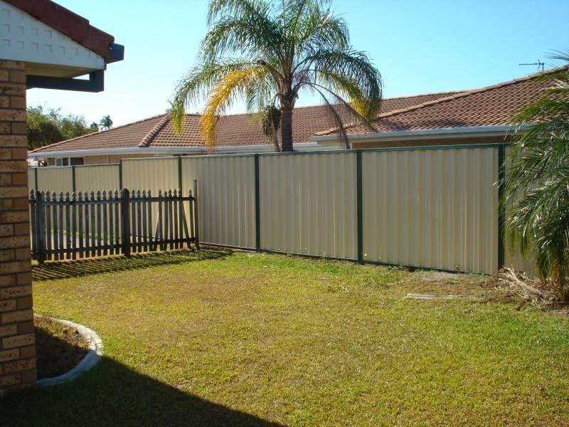 2-11 Riccarton Place, Labrador QLD 4215