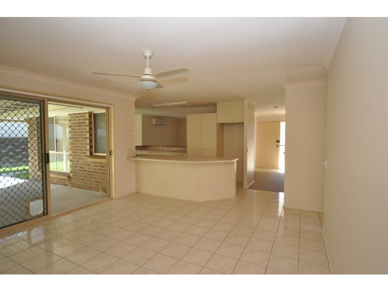 17 Marilyn Monroe Court, Parkwood QLD 4214