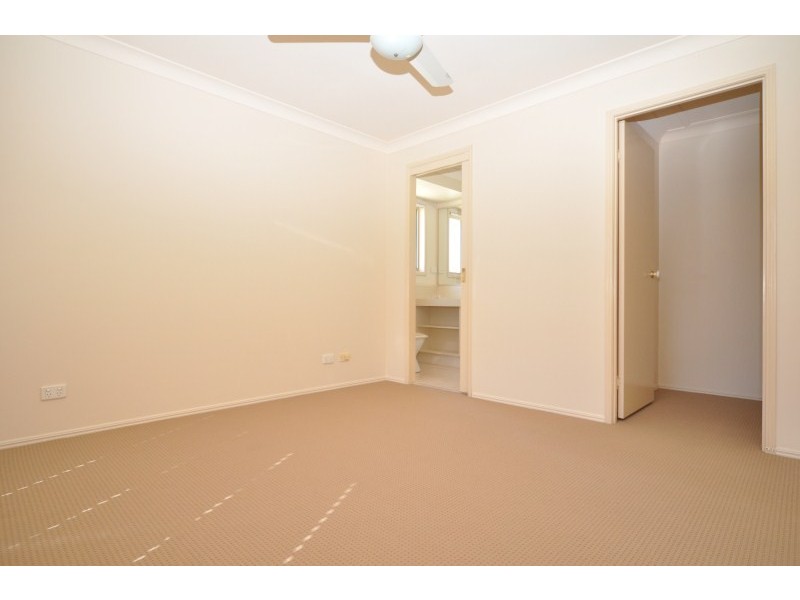 17 Marilyn Monroe Court, Parkwood QLD 4214