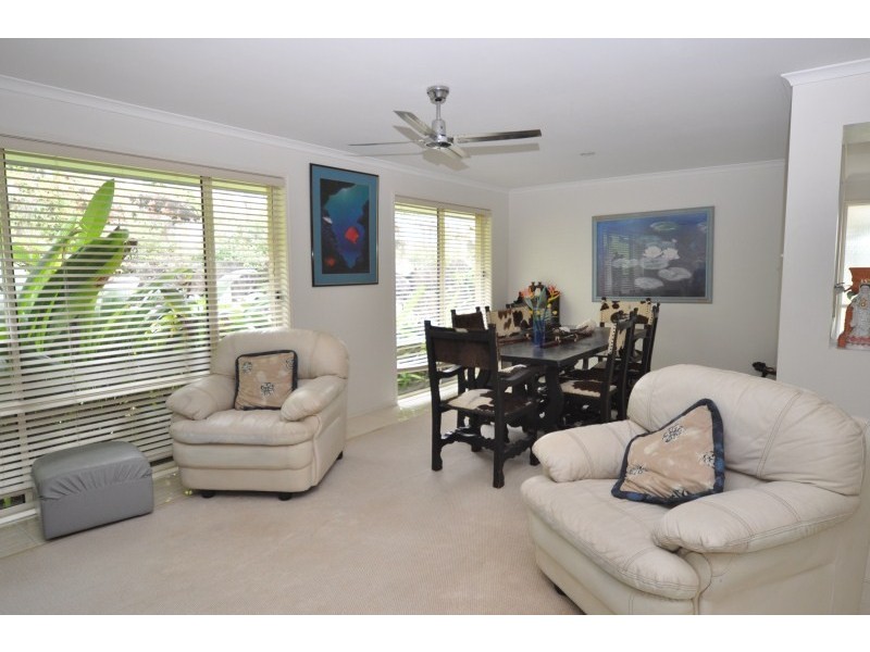 10 Buddy Holly Close, Parkwood QLD 4214