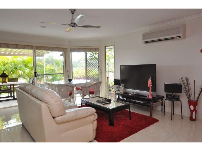 10 Buddy Holly Close, Parkwood QLD 4214