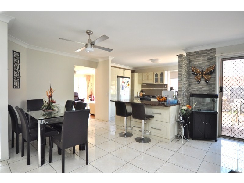 27 Daintree Drive, Parkwood QLD 4214