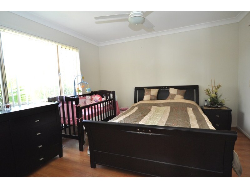 27 Daintree Drive, Parkwood QLD 4214