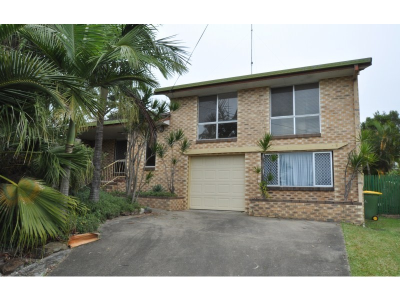 24 Crinum Crescent, Southport QLD 4215