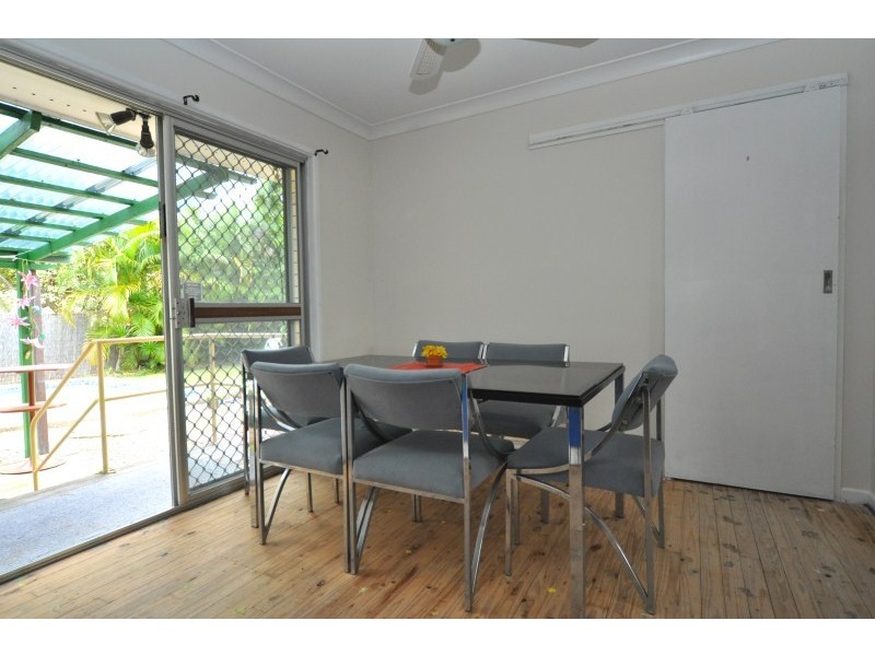 24 Crinum Crescent, Southport QLD 4215