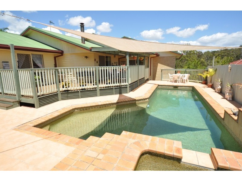 14 Gary Player Crescent, Parkwood QLD 4214