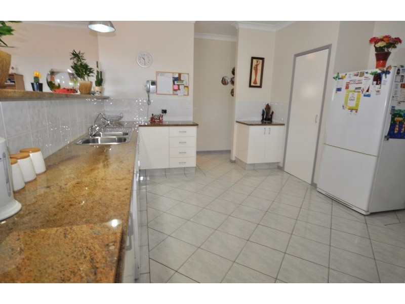 14 Gary Player Crescent, Parkwood QLD 4214