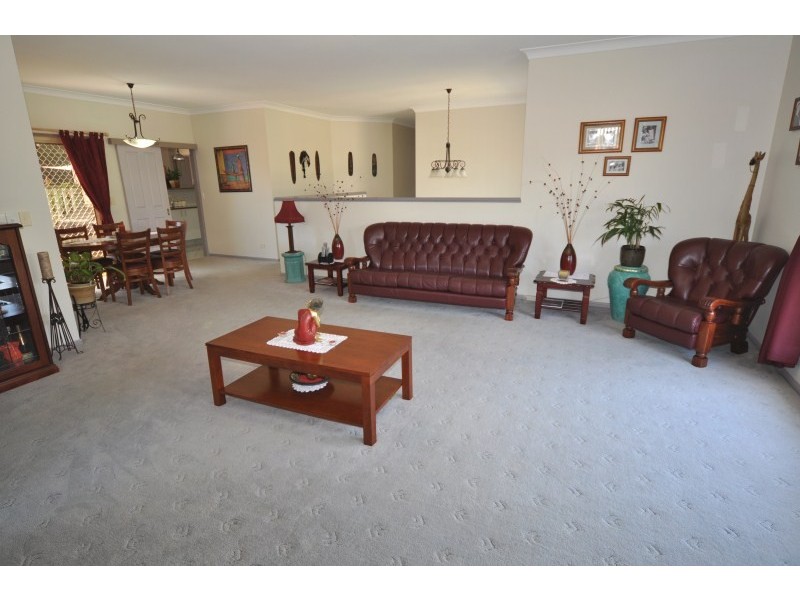 14 Gary Player Crescent, Parkwood QLD 4214