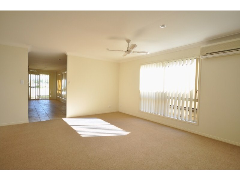 54 Tee Trees Boulevarde, Arundel QLD 4214