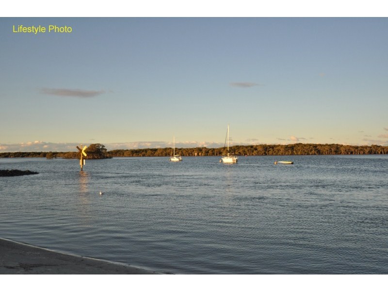 70 Coombe Avenue, Hope Island QLD 4212