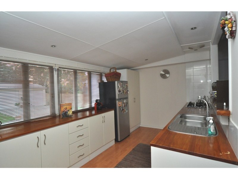 70 Coombe Avenue, Hope Island QLD 4212