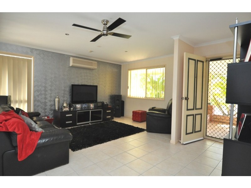 22 Strathalbyn Court, Parkwood QLD 4214