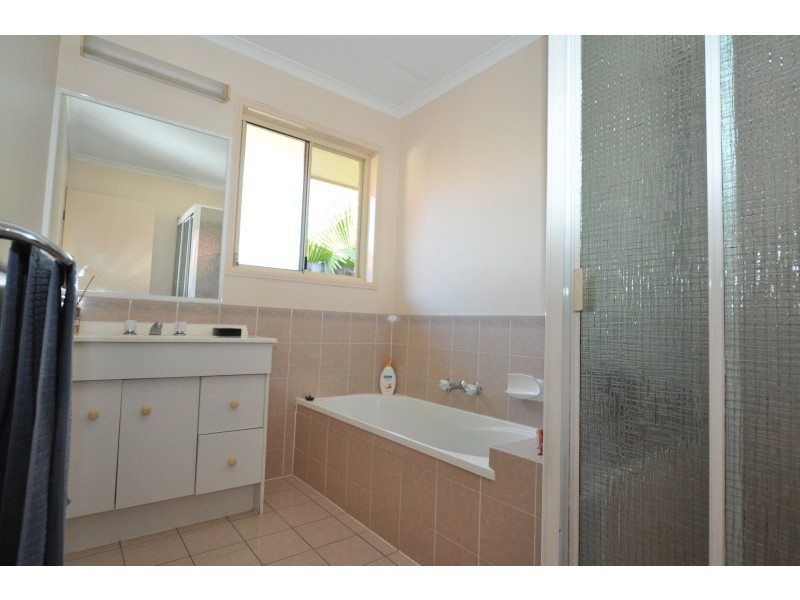 22 Strathalbyn Court, Parkwood QLD 4214