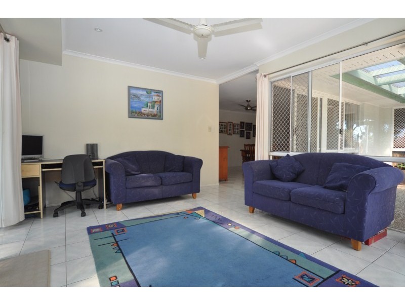 26 Arnold Palmer Drive, Parkwood QLD 4214